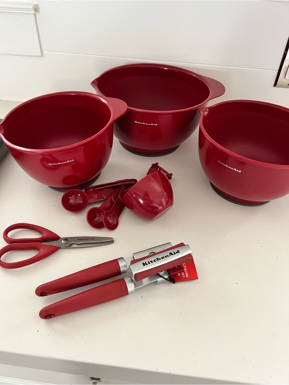NEW KitchenAid Empire Red 14-Piece Baking Kitchen Set Mixing Bowls Cups